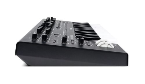 Moog Messenger Monophonic Analog Synthesizer Moog Messenger Monophonic Analog Synthesizer
