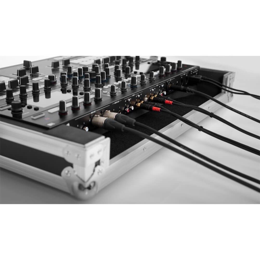 Native-Instruments-Traktor-Kontrol-S8-Flight-Case-2.jpg Native Instruments Traktor Kontrol S8 Flight Case