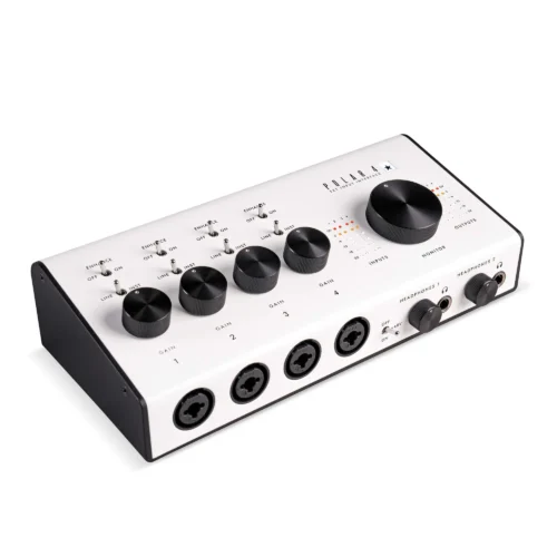 POLAR-4-White-Shot-34-Left.webp Blackstar Polar 4 Audio Interface