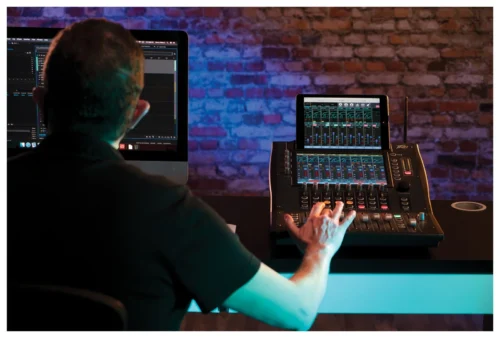 Peavey Aureus 28 Digital Mixer