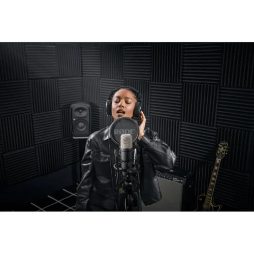 RODE NT1 Signature Series – Vocal & Streaming Mic Bundle
