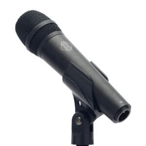 Sontronics-SOLO-Handheld-Dynamic-Microphone-5-1.jpg Sontronics SOLO - Handheld Dynamic Microphone