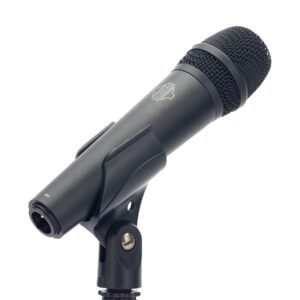 Sontronics-SOLO-Handheld-Dynamic-Microphone-6.jpg Sontronics SOLO - Handheld Dynamic Microphone