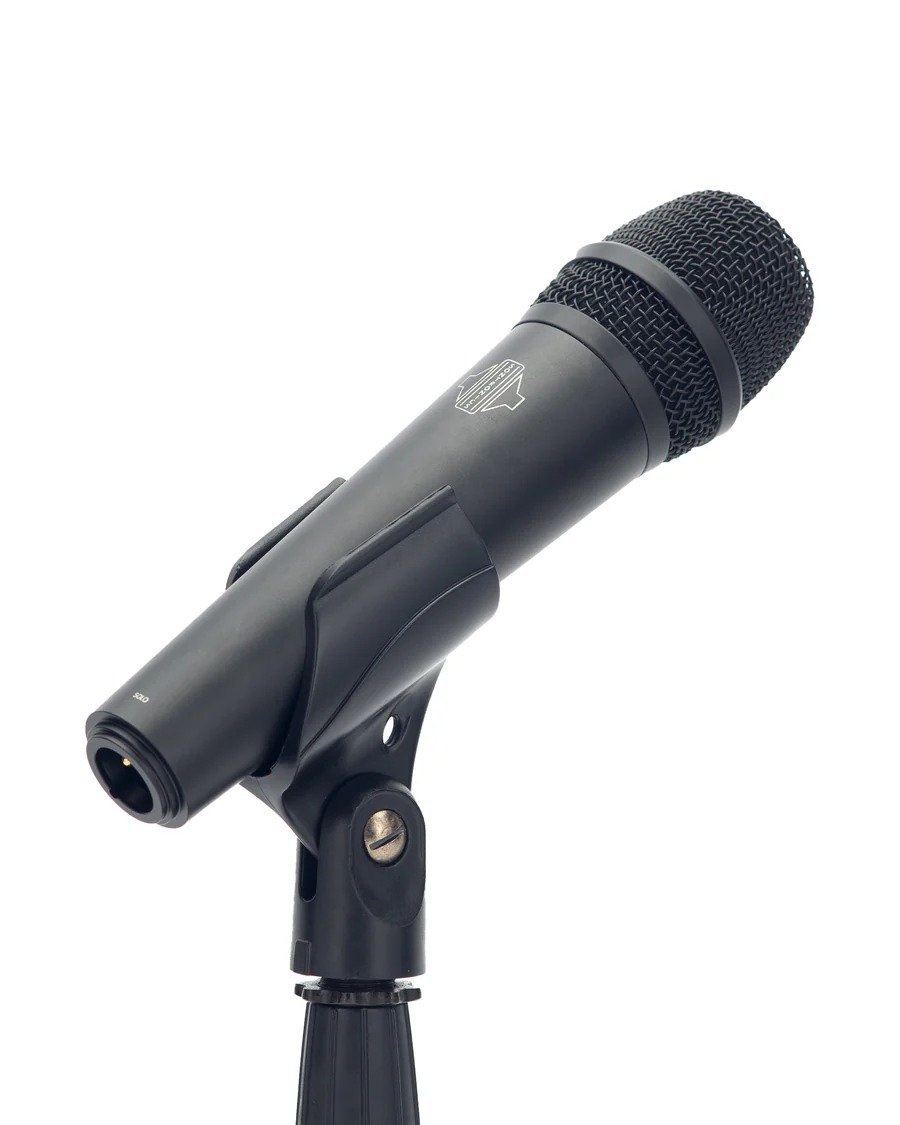 Sontronics-SOLO-Handheld-Dynamic-Microphone-6.jpg Sontronics SOLO - Handheld Dynamic Microphone
