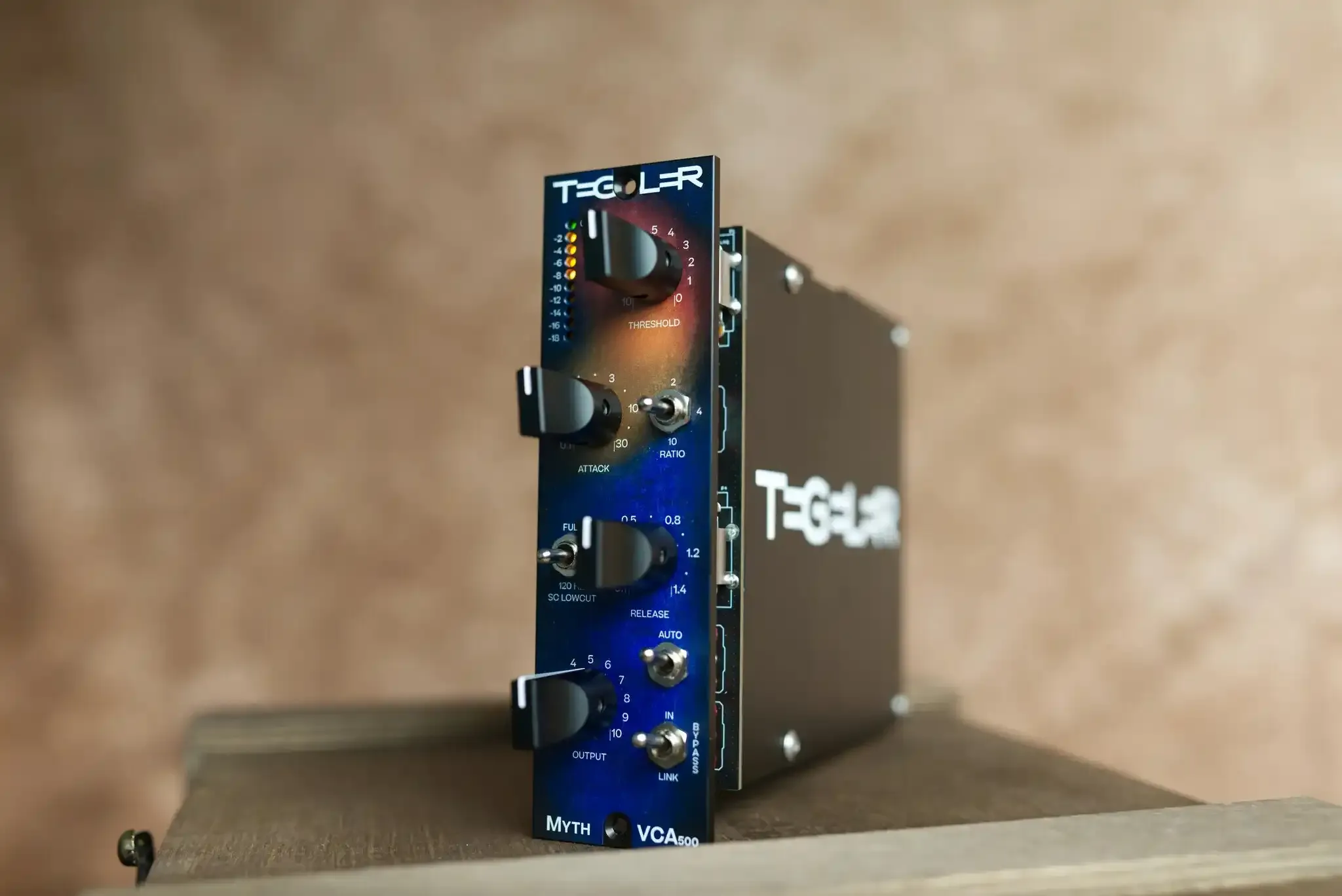 Tegeler-Audio-Myth-VCA-500-Series-Module-3.webp Tegeler Audio Myth VCA 500 Series Module