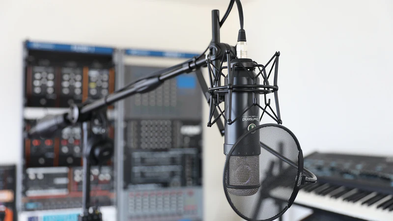 Ultimate Support MC-125 Studio Series Mic Stand