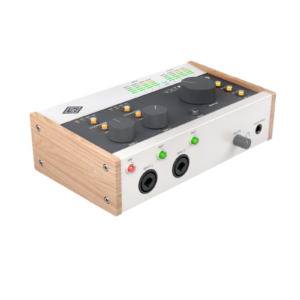 Volt476_1-1200x800-2.png Universal Audio Volt 476 4-in/4-out USB 2.0 Audio Interface
