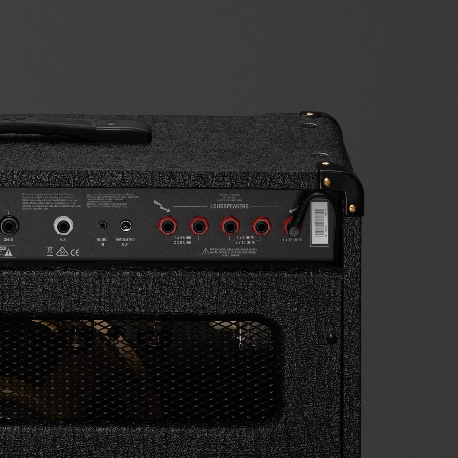asset-7-4.webp Marshall DSL40CR Powerful 40W combo amp with master volume controls