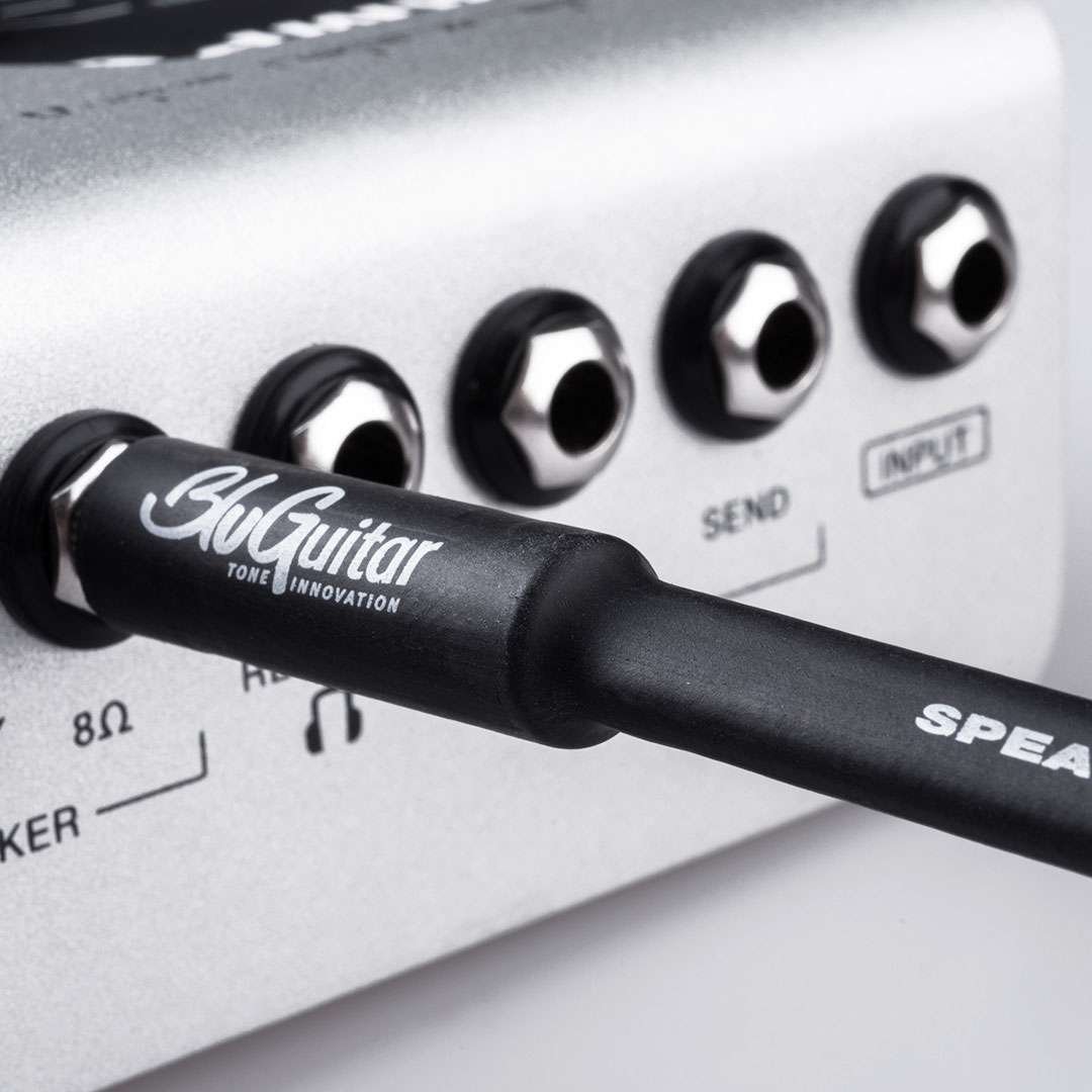 bluguitar_product-vintage_premium_speaker_cable-use_600x600@2x.jpg BluGuitar Vintage Premium Speaker Cable (6m)