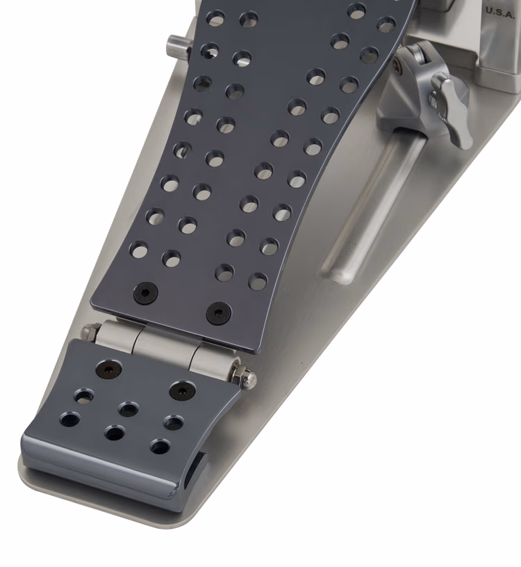 DW MFG Series Machined Chain Drive Single Pedal w/ Bag DW MFG Series Machined Chain Drive Single Pedal w/ Bag