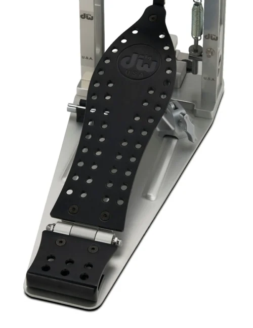 DW MFG Series Machined Chain Drive Single Pedal w/ Bag, Black Edition