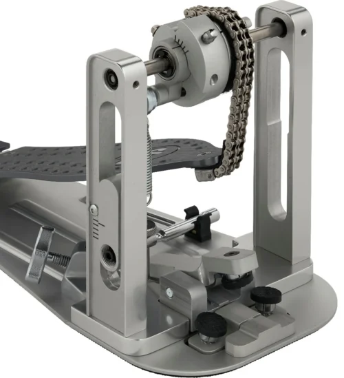 DW MFG Series Machined Chain Drive Single Pedal w/ Bag, Gray Edition DW MFG Series Machined Chain Drive Single Pedal w/ Bag, Gray Edition