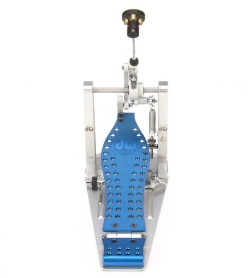 DW MFG Series Machined Direct Drive Single Pedal w/ Bag, Blue Edition DW MFG Series Machined Direct Drive Single Pedal w/ Bag, Blue Edition