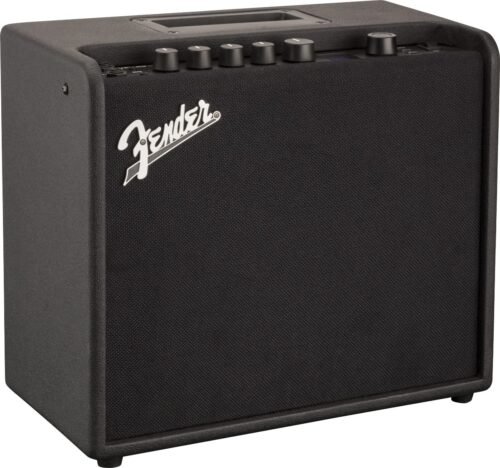 Fender Mustang LT25 25-Watt Guitar Amplifier 02311104000