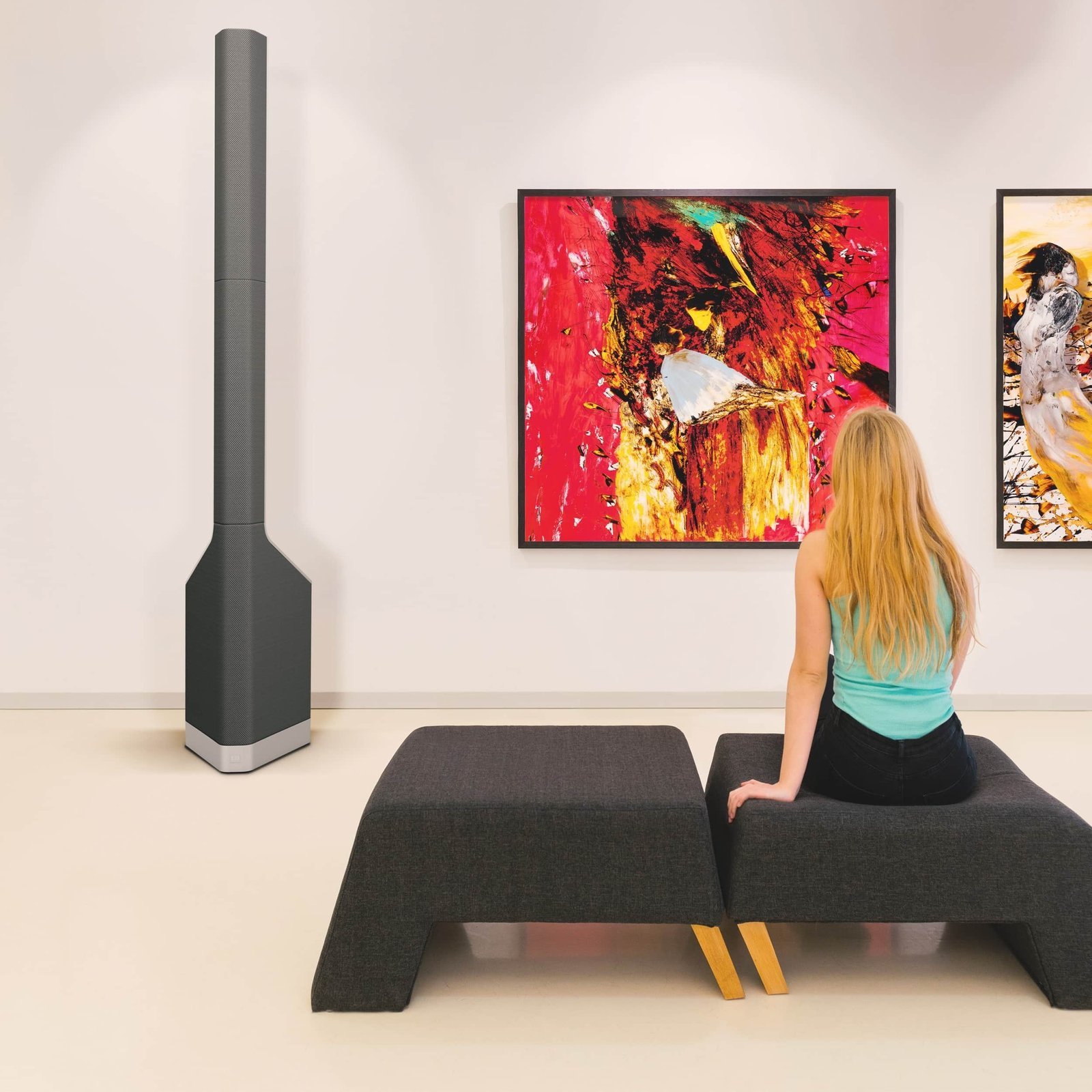 LD System MAUI P900 W Powered Column PA System by Porsche Design Studio in Cocoon White