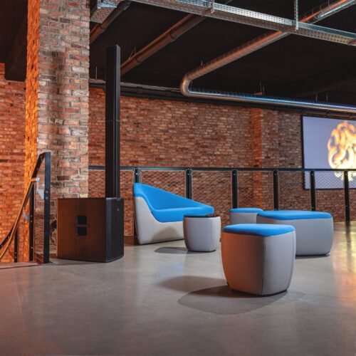 LD System MAUI 44 G2 Cardioid powered Column Loudspeaker Black LD System MAUI 44 G2 Cardioid powered Column Loudspeaker Black