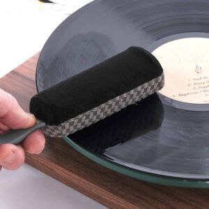 Music Nomad MN890 6 'n 1 Vinyl Record Cleaning & Care Kit