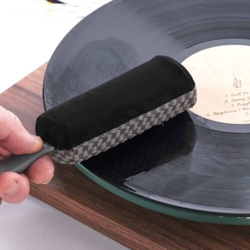 Music Nomad MN890 6 'n 1 Vinyl Record Cleaning & Care Kit