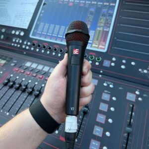 sE-Electronics-V7-PTT-Dynamic-Microphone-with-Push-to-Talk-Button-1.jpg sE Electronics V7 PTT Dynamic Microphone with Push-to-Talk Button