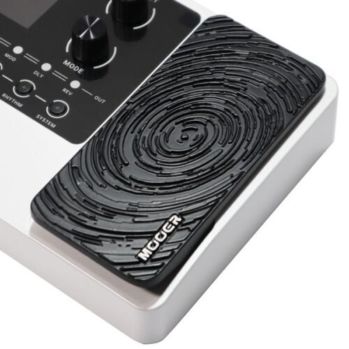Mooer GE-150 PLUS Guitar Multi Effect Processor