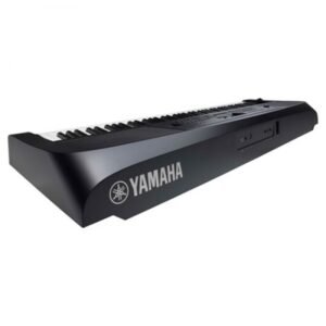 Yamaha DGX-670B 88-Keys Portable Digital Grand Piano (2) Yamaha DGX-670 Digital Piano