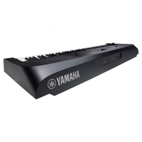 Yamaha DGX-670B 88-Keys Portable Digital Grand Piano (2) Yamaha DGX-670 Digital Piano