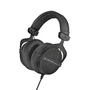 Beyerdynamic DT 990 PRO 250 ohm Limited Edition Black Straight Cable Beyerdynamic DT 990 PRO 250 ohm Limited Edition Black Straight Cable