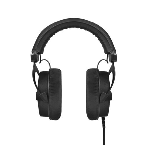 Beyerdynamic DT 990 PRO 250 ohm Limited Edition Black Straight Cable 4 Beyerdynamic DT 990 PRO 250 ohm Limited Edition Black Straight Cable