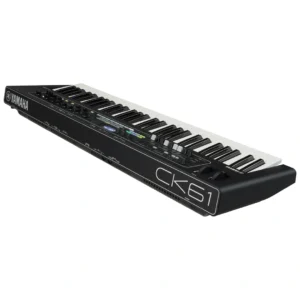 Yamaha CK61 Synthesizer with inbuilt Speakers and 61 keys Yamaha CK61 Synthesizer with inbuilt Speakers and 61 keys