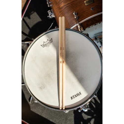 Meinl, Drumstick, Hybrid Hickory, Wood Tip - 8A SB132 (1) Meinl, Drumstick, Hybrid Hickory, Wood Tip - 8A SB132