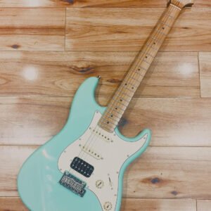 6a704a46a125d68e9f6c8d3b63853f7ce5402796109480cf6e4af.jpg JS400 SFG Strat Guitar, HSS Alnico pickups, solid basswood body, 22 frets roasted maple neck, 2 point tremolo