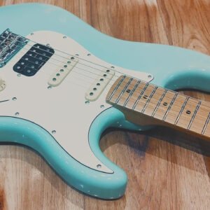 6a704a483b7b1628d56be5950c2b7851bea0810fcf935a7dccfd0.jpg JS400 SFG Strat Guitar, HSS Alnico pickups, solid basswood body, 22 frets roasted maple neck, 2 point tremolo