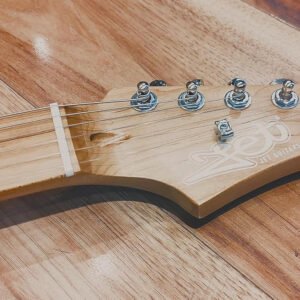 6a704a498c11977dd0837a197646185e98fe62b5ac17fa9908bd1.jpg JS400 SFG Strat Guitar, HSS Alnico pickups, solid basswood body, 22 frets roasted maple neck, 2 point tremolo