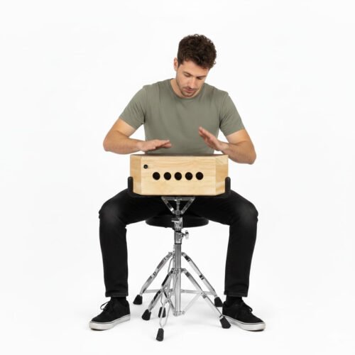 6a71a508397dacd31ad5ab367c477a3166709405007504cb9746e.jpg Clapbox Travel Cajon with Stand – Rubber Wood & Carry Bag