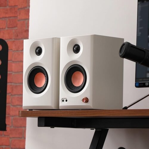 Edifier MR3 36W RMS Hi-Res Active Studio Monitor Speakers - White Edifier MR3 36W RMS Hi-Res Active Studio Monitor Speakers - White