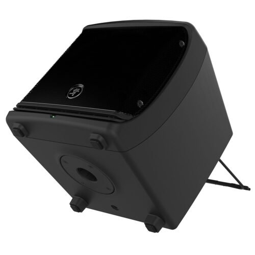 Mackie DLM8 2000W 8-Inch Powered Loudspeaker Mackie DLM8 2000W 8-Inch Powered Loudspeaker