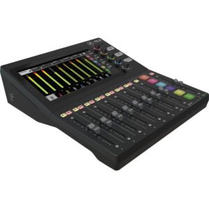 Mackie DLZ Creator Adaptive Digital Mixer Mackie DLZ Creator Adaptive Digital Mixer