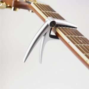 König & Meyer 30900 Guitar Capo - close-up detail 1 Konig & Meyer 30900-000-02 Guitar Capo, Chrome