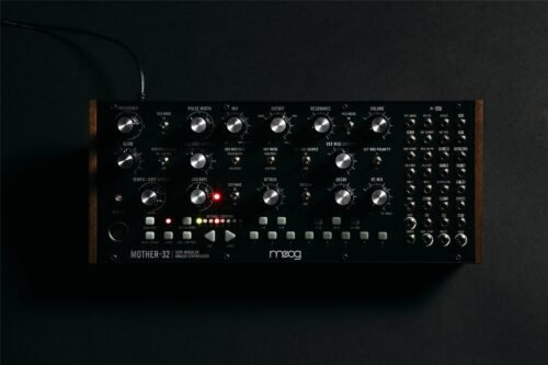 Moog Mother-32 - front panel Moog Mother 32 Semi Modular Synthesizer