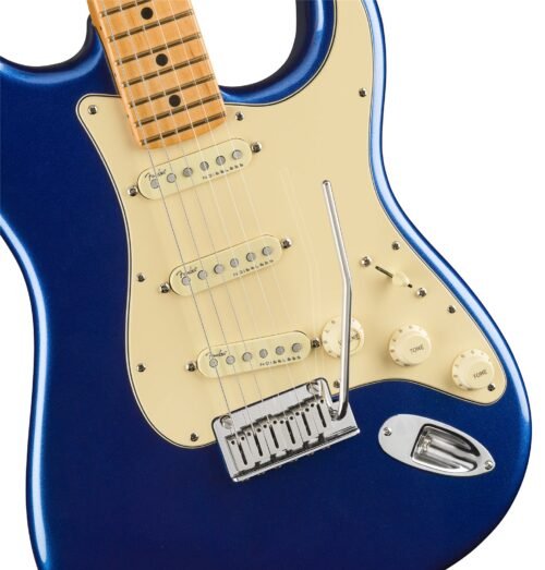 Fender American Ultra Stratocaster Cobra Blue - body
