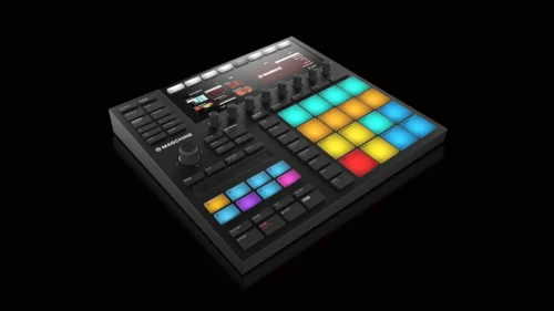 Native Instruments Maschine MK3 - angled view