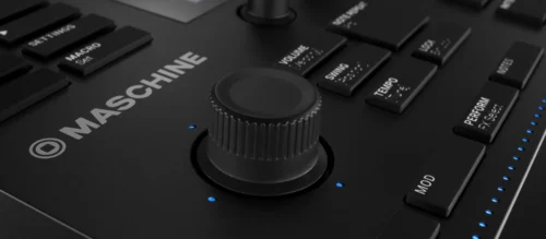 Native Instruments Maschine MK3 - push encoder and controls close-up
