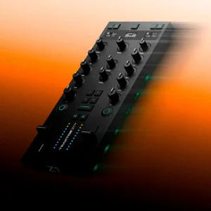 Native Instruments Traktor Z1 MK2 - angled view