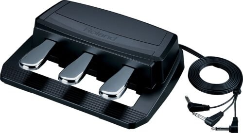 Roland RPU-3 - three-pedal unit, angled view