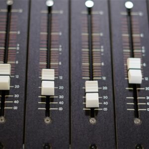 Wolff Audio Console ST 32 - 100 mm faders close-up
