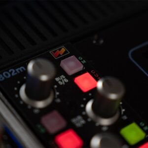 Wolff Audio Console ST 32 - 802M stereo master section close-up