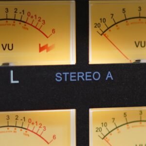 Wolff Audio Console ST 32 - meter bridge close-up