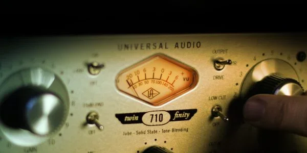 Click the image to view the power amplifier.